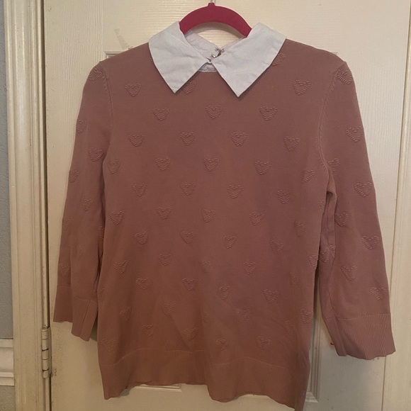 Cable & Gauge Sweaters - Cable and Gauge mauve pink heart sweater 3/4 sleeves . Collared. Size M